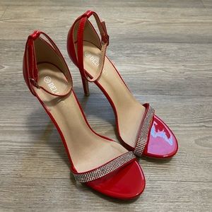 NWT Red stiletto heels